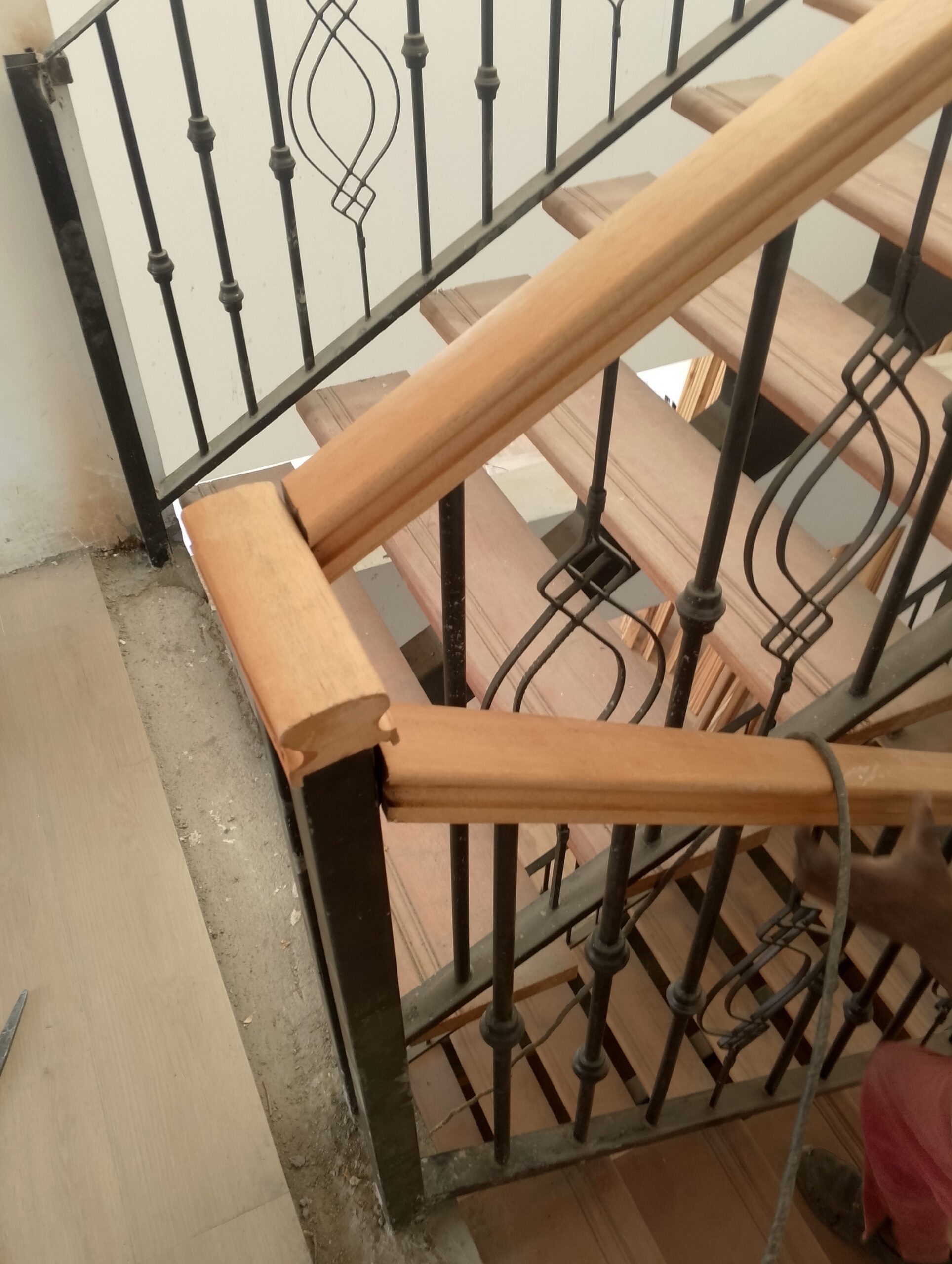 Skylight glass installation