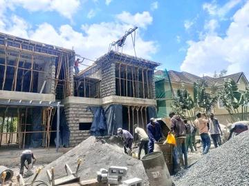 Eco-concrete beam and block system from the foundation all the way to the roof slab